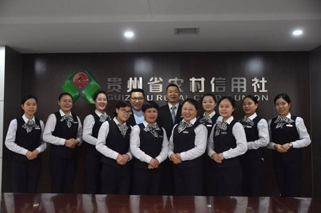 打造一流農(nóng)商 加強(qiáng)內(nèi)訓(xùn)師隊(duì)伍建設(shè)與攝影攝像服務(wù)的協(xié)同發(fā)展