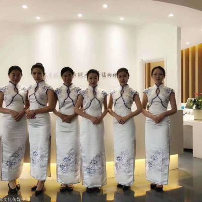 房山地區(qū)頒獎(jiǎng)授牌禮儀服務(wù)、舞臺(tái)搭建及攝影攝像一站式解決方案